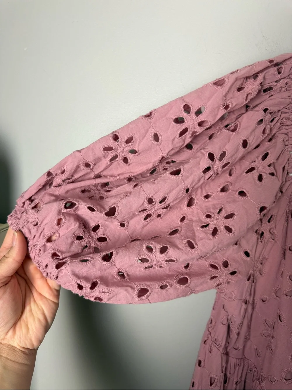 Eloquii Woman’s Eyelet Detain Tie Front Puff Sleeve Maxi Dress SZ 16 Pink Mauve - Picture 7 of 10